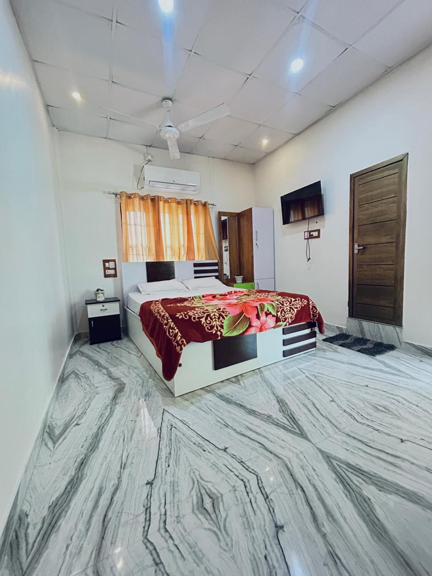 Vrindavan Homestay Mundrothuruth Exterior foto